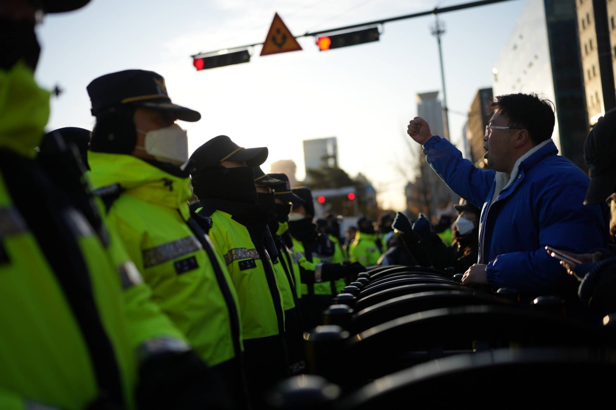 Yoon fights for political life as martial law repercussions reverberate