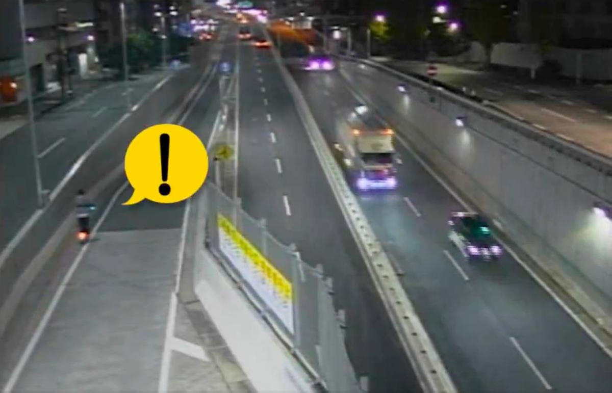 Electric scooter seen unlawfully entering Tokyo expressway