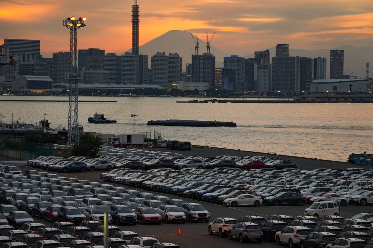 Japan eyes talks with Trump that include cutting auto tariffs