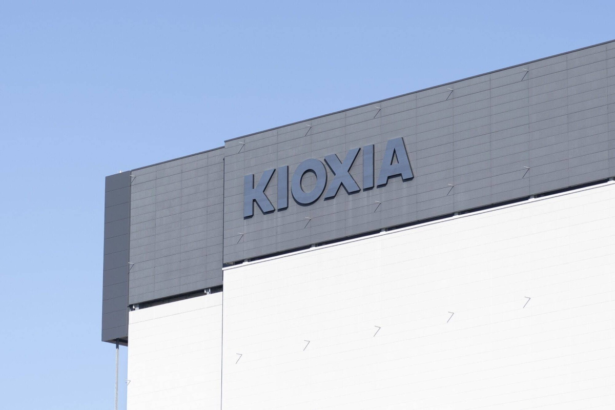 Kioxia’s jumbo IPO shows weak sign contrary to booming market
