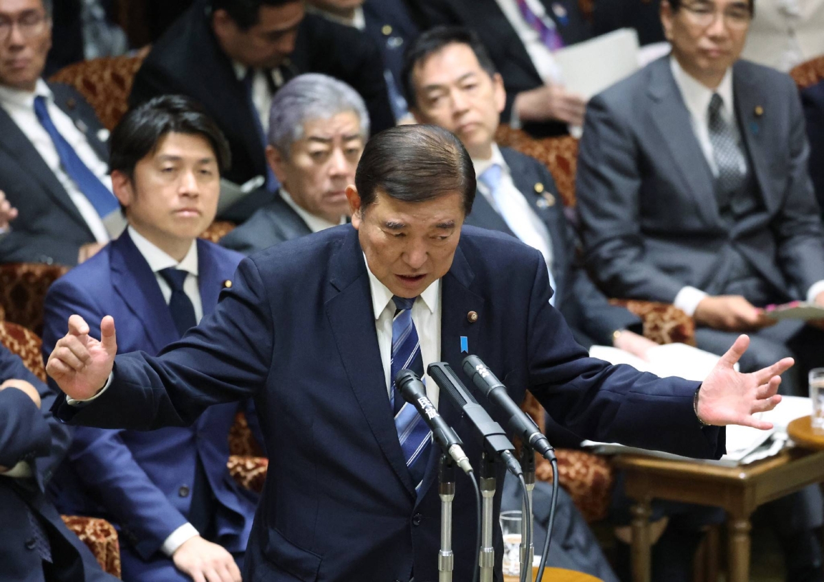 Opening ethics panel hearings to media could allay public suspicions, Ishiba says