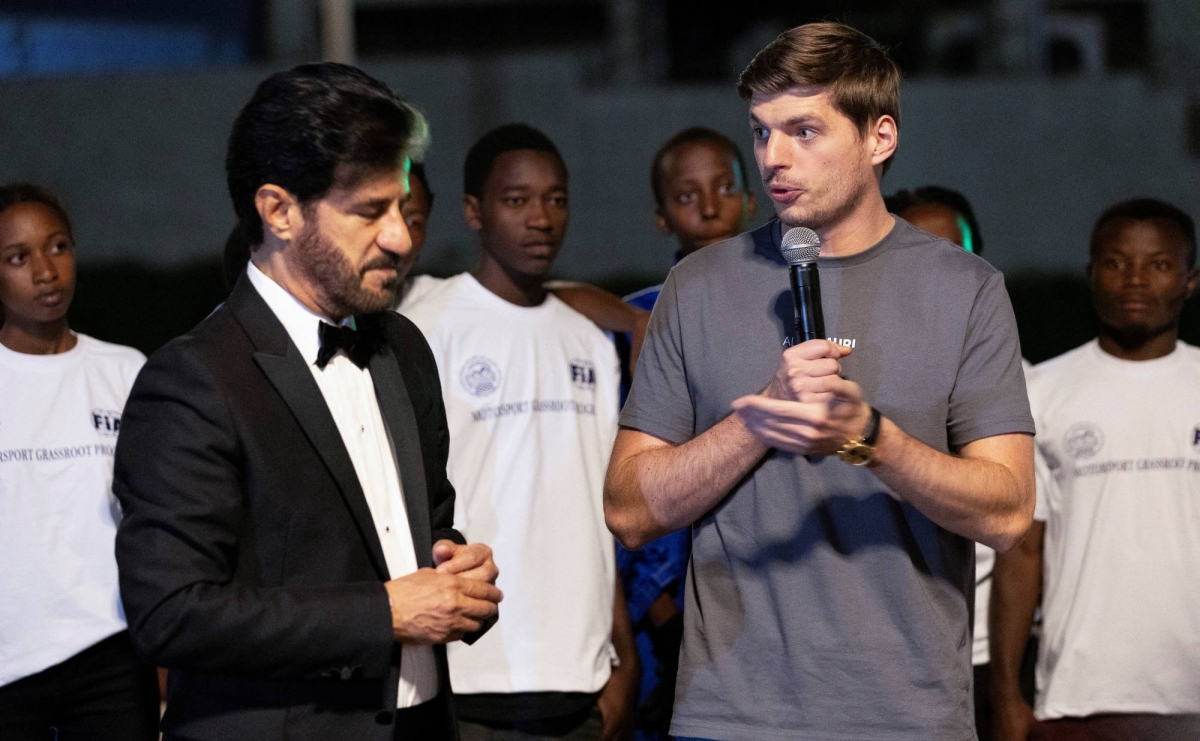 Verstappen collects his F1 trophy at ceremony in Rwanda