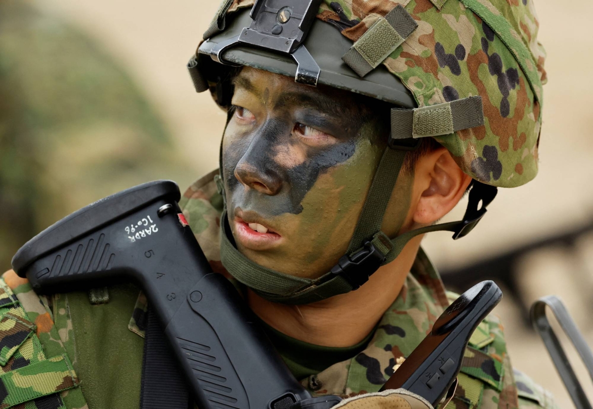 Philippines ratifies key defense pact with Japan