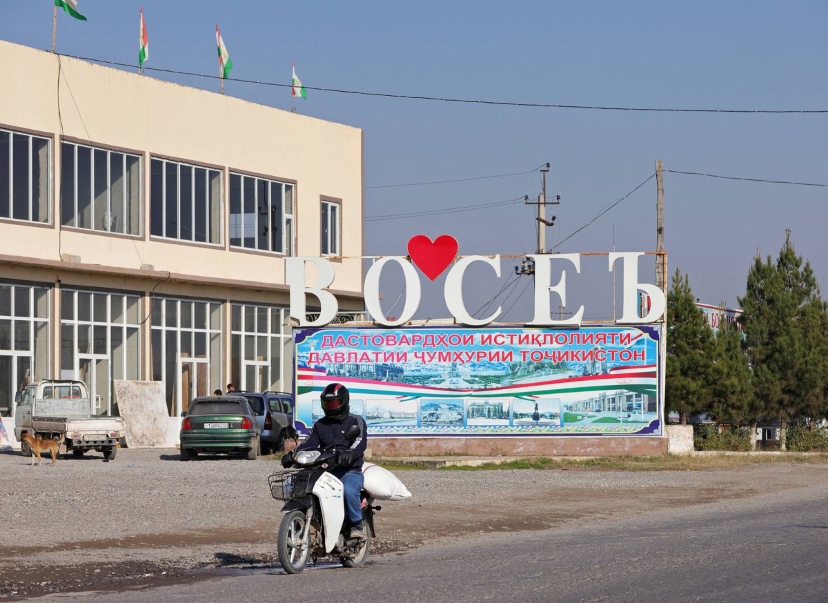 Tajik migrants fear for income and security as Russia reels from terror attack