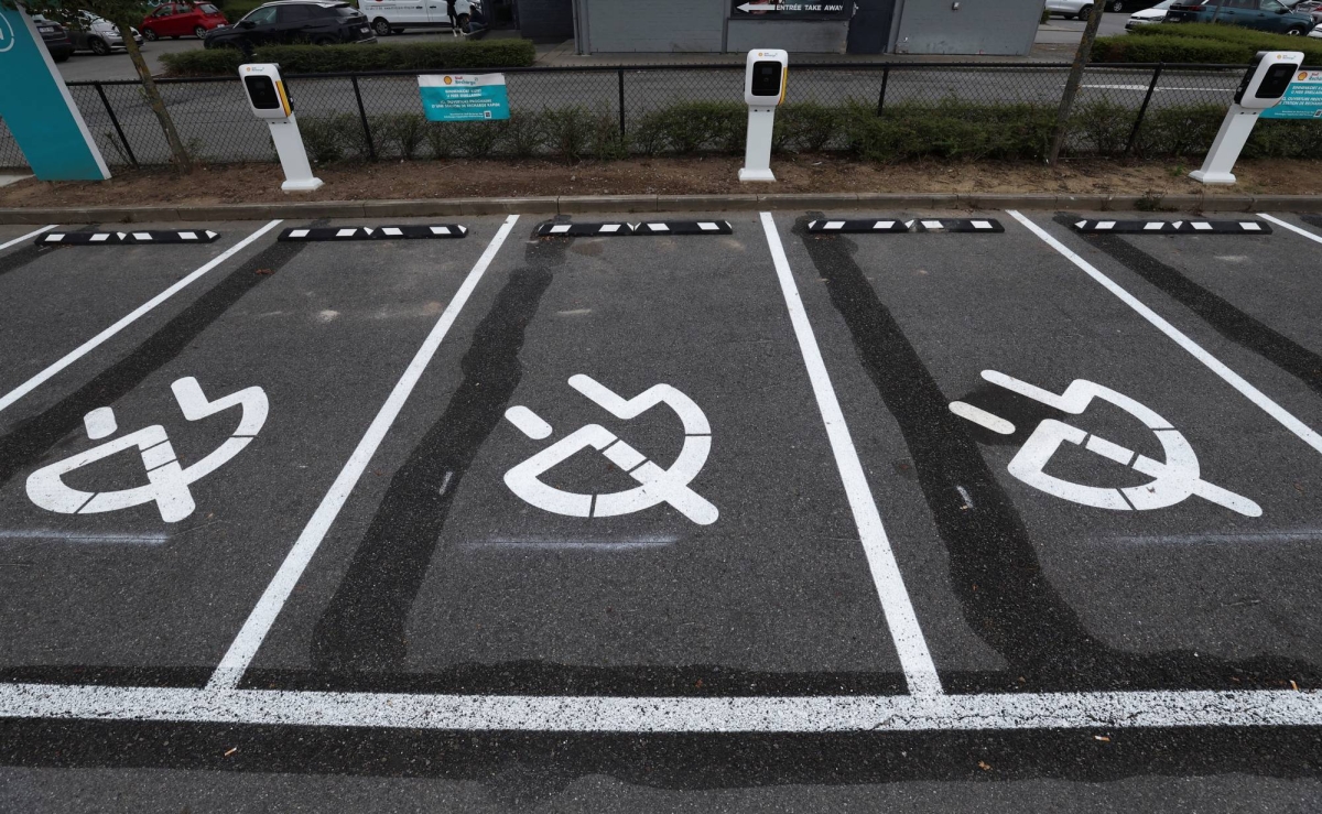 New EU emissions rules drive petrol car price hikes and EV discounts