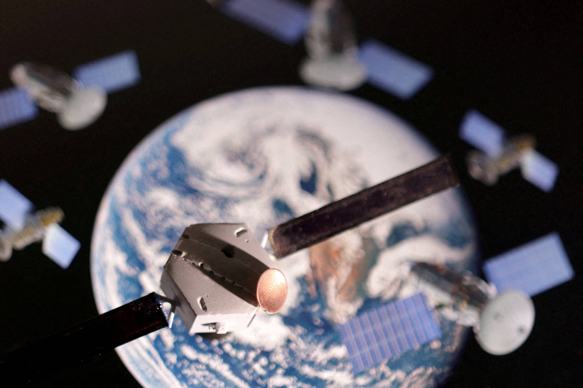Japan and India startups to study using lasers to tackle space debris