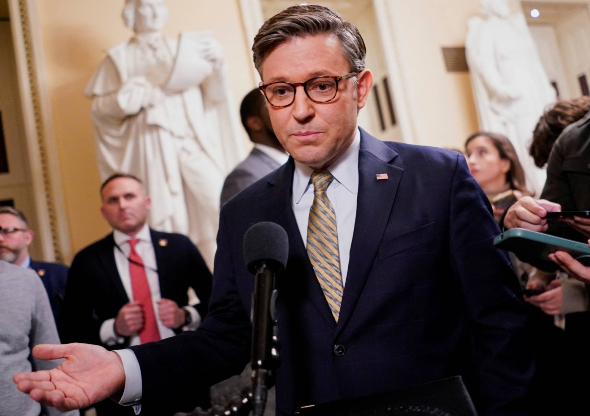 U.S. Congress passes bill to avert shutdown