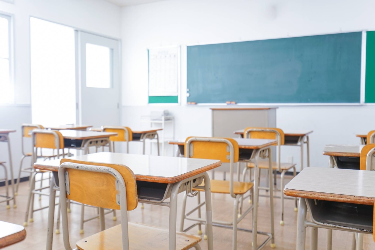 Cost of private education through high school hits record high in Japan