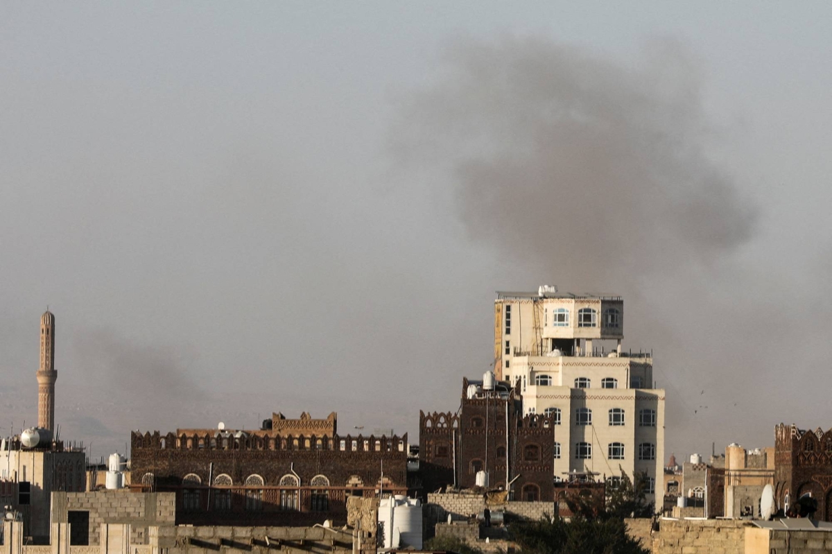 Israel hits Houthis in Yemen in response to slow escalation