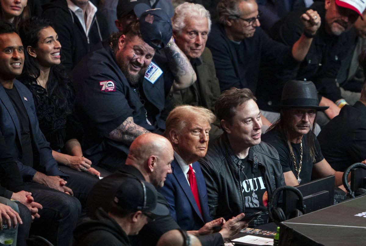 Cracks emerge in Trump’s MAGA coalition