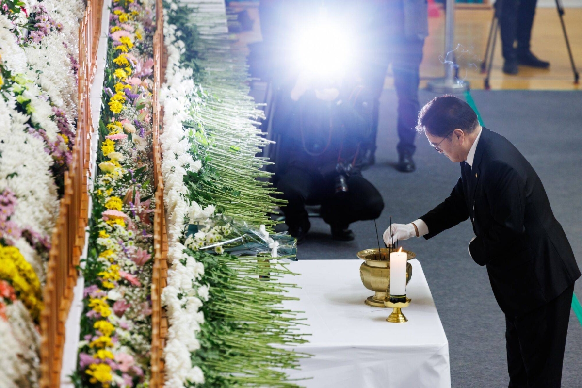 What caused South Korea’s most deadly plane crash?