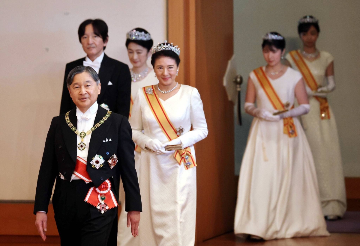 Imperial Palace hosts New Year ceremony