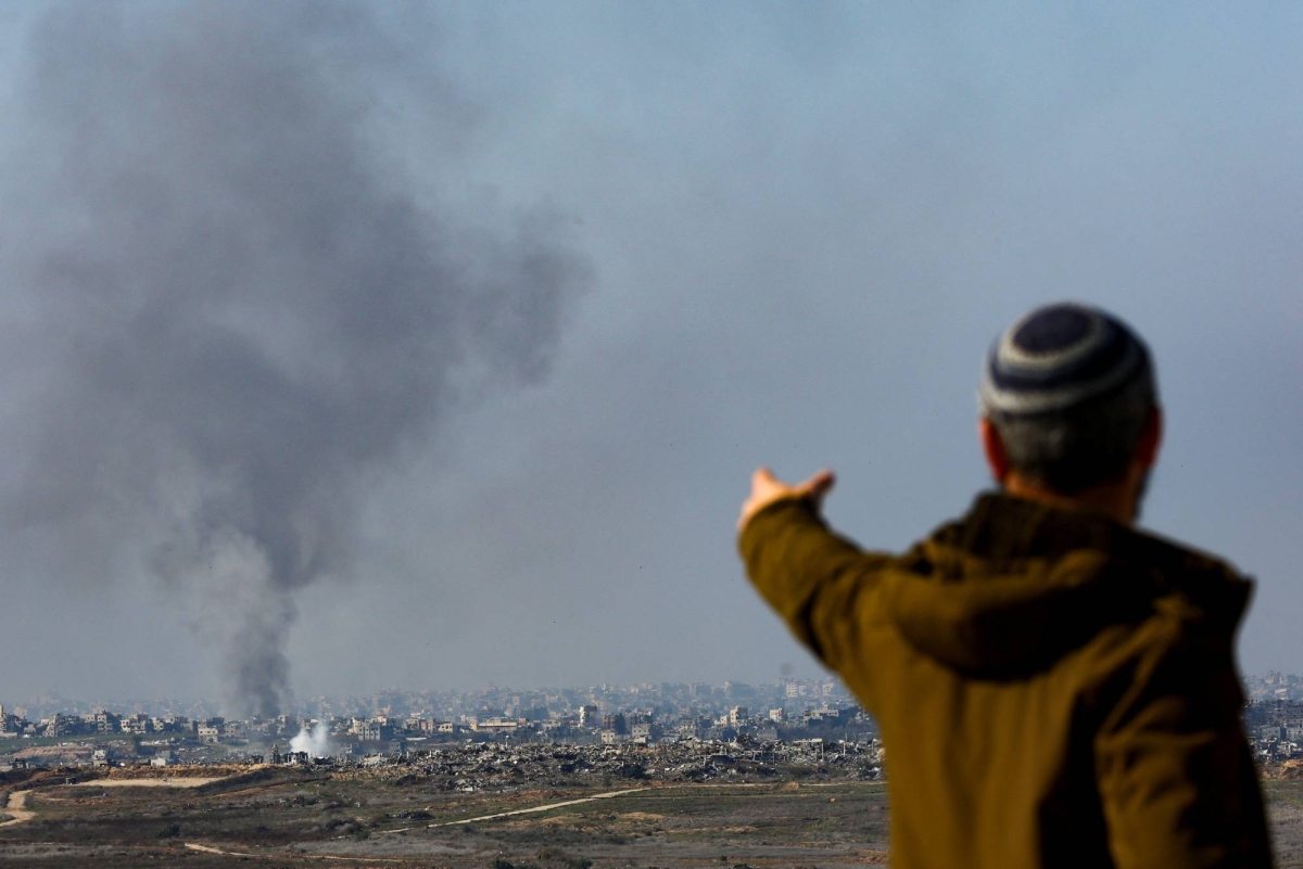 Israeli emigration more than doubles in 2024 amid raging war