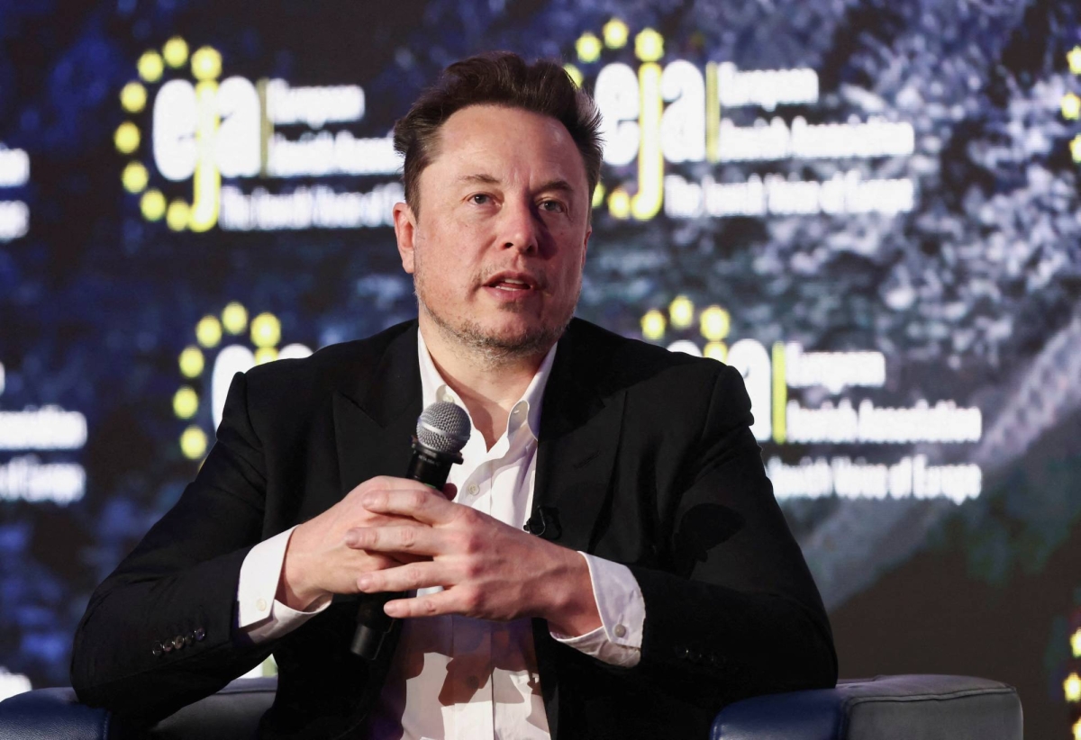 Musk projects his hard-right influence in Europe