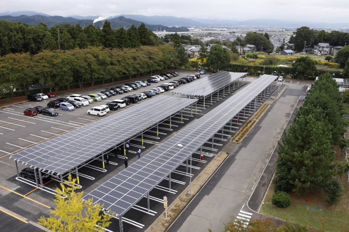 Disposal of used solar panels emerging as challenge in Japan