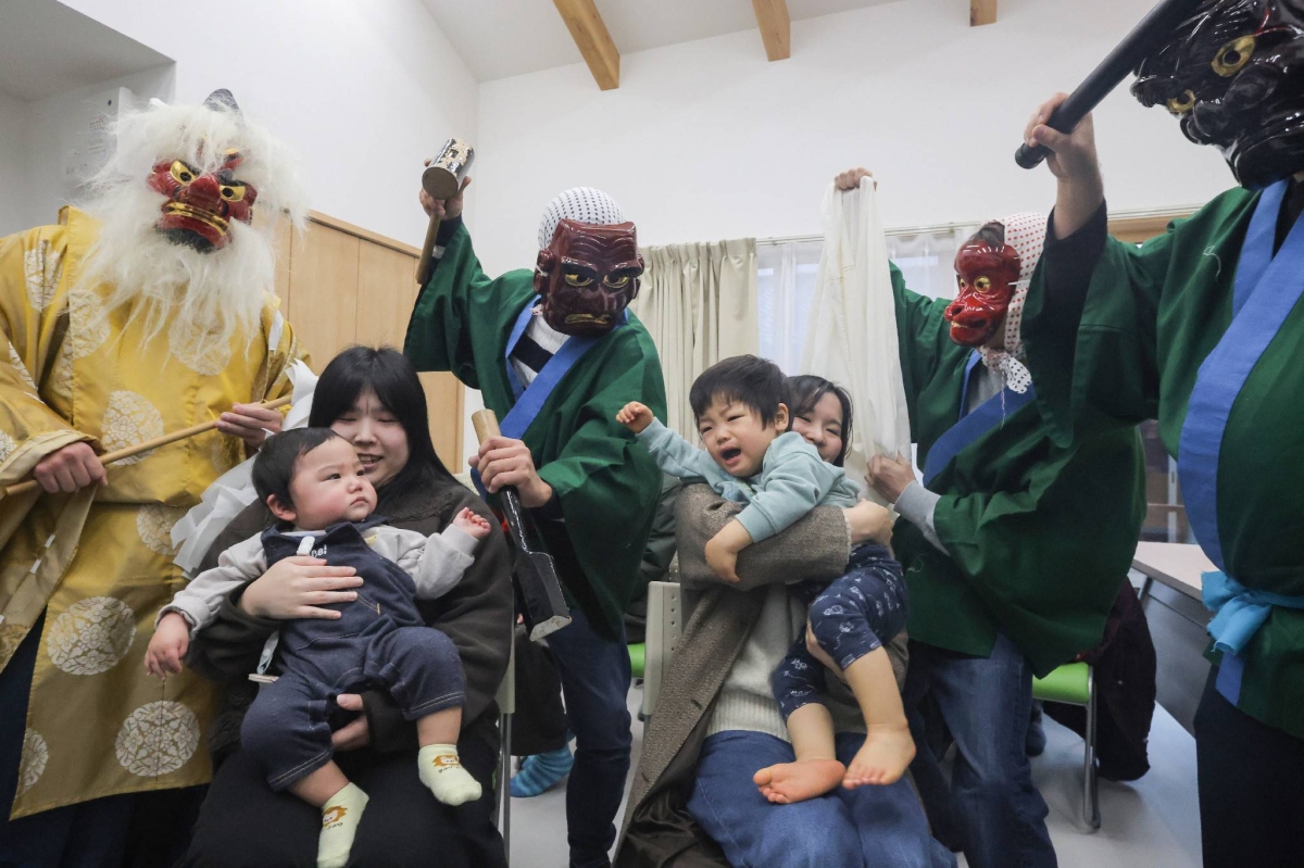 2720 — the year when Japan is left with just one child