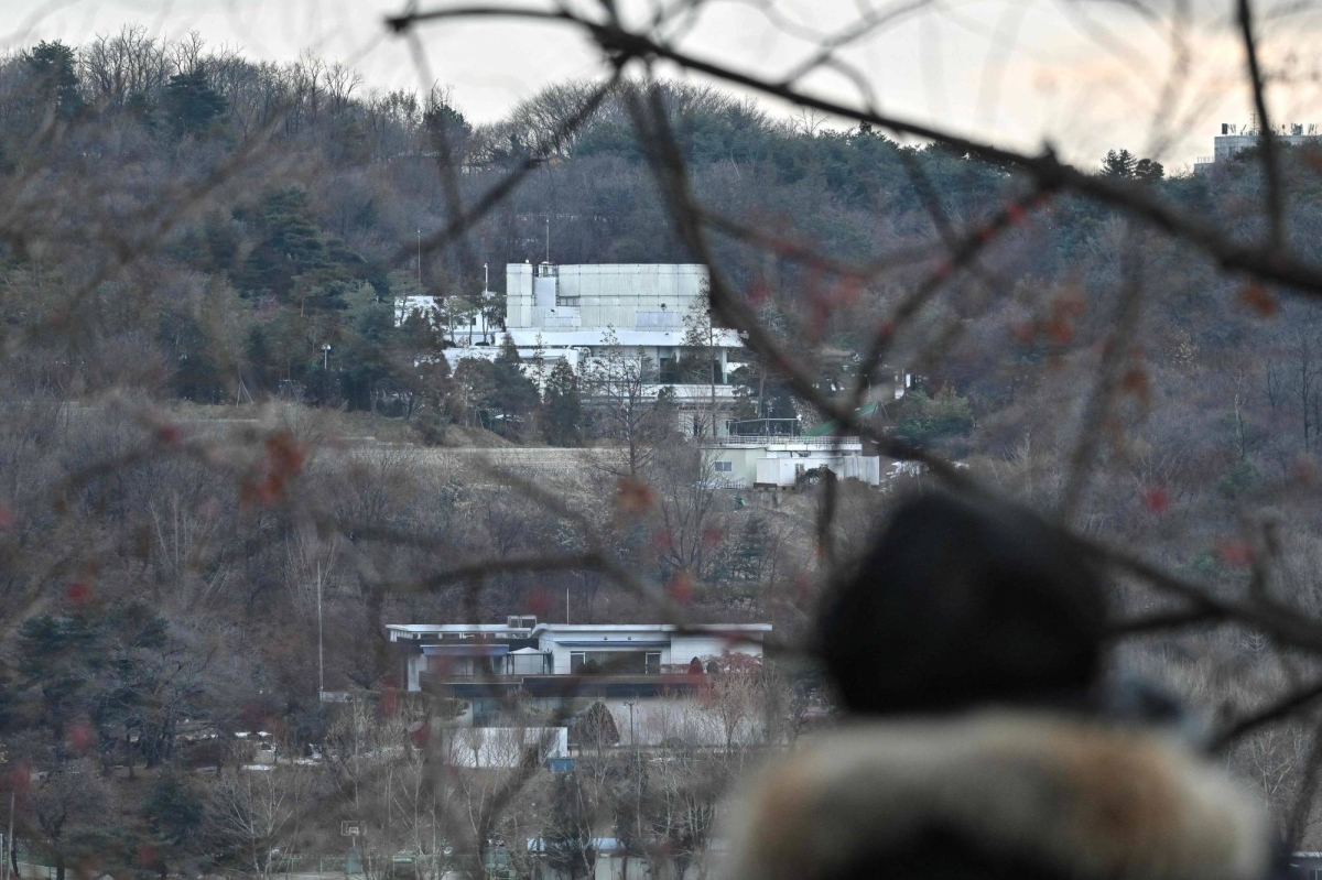 South Korea’s Yoon faces second arrest attempt in fortified compound