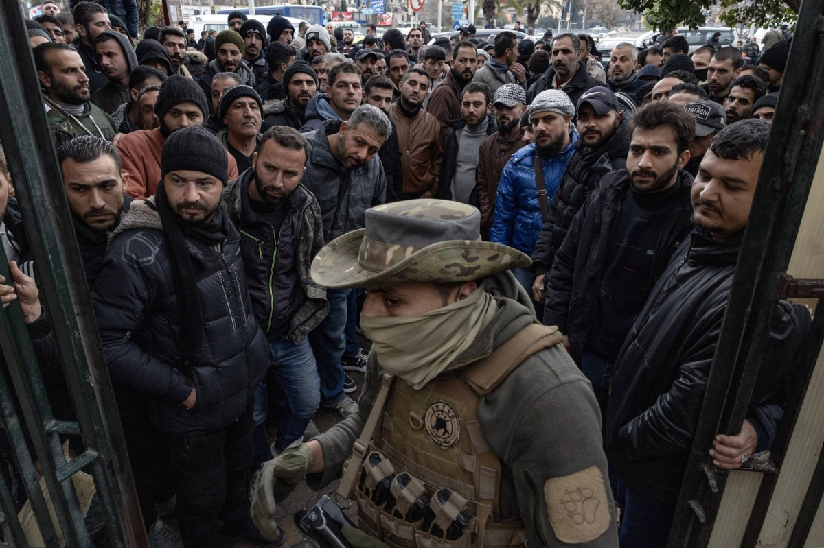 Western powers warn Syria over foreign jihadis in army