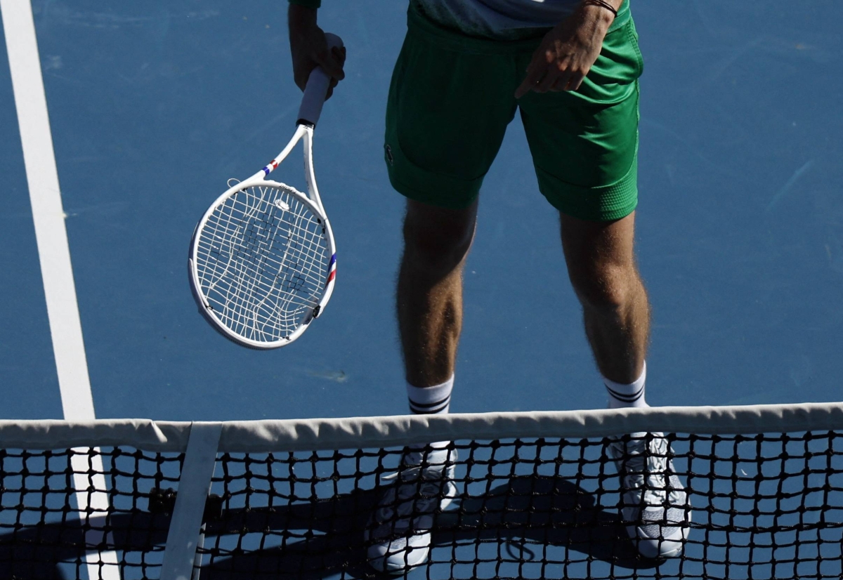 Medvedev destroys net camera in huge scare against Thai wildcard