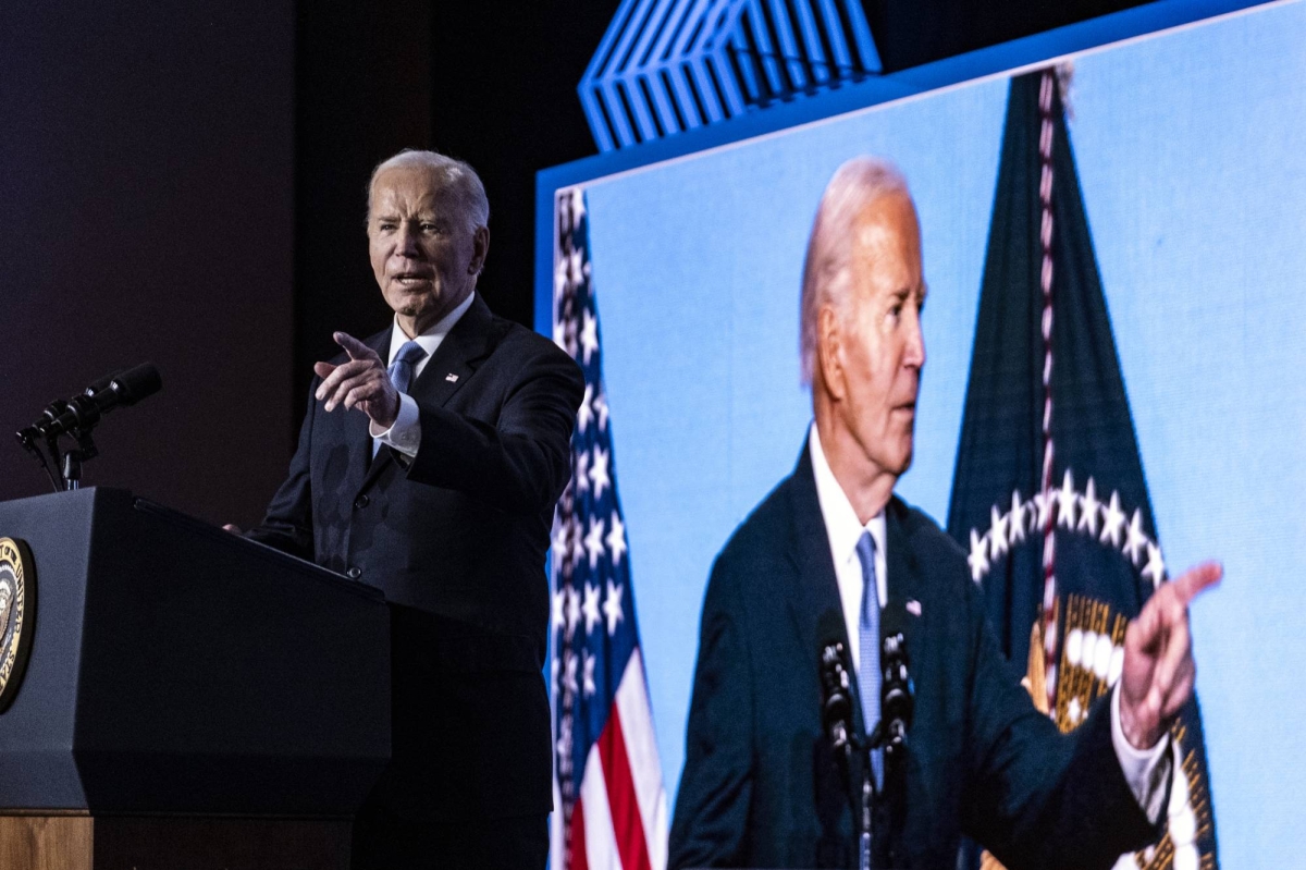 Biden’s chips team hands off $52 billion program to a skeptical Trump