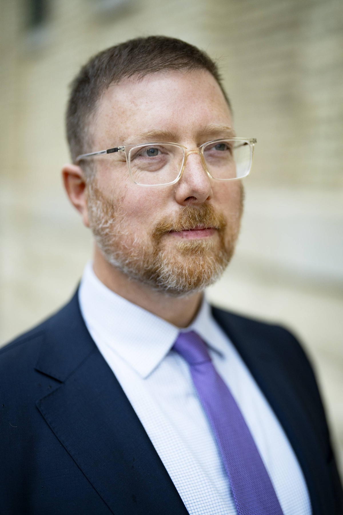 Contenders to lead the Democratic Party scramble to show momentum