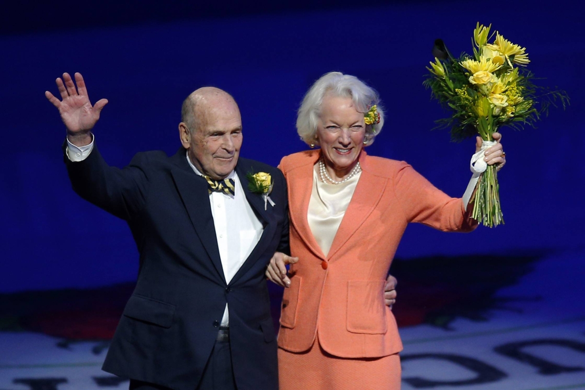 U.S. figure skating great Dick Button dies at 95
