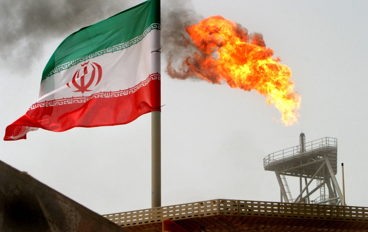 Trump reimposes ‘maximum pressure’ on Iran that aims for zero oil exports