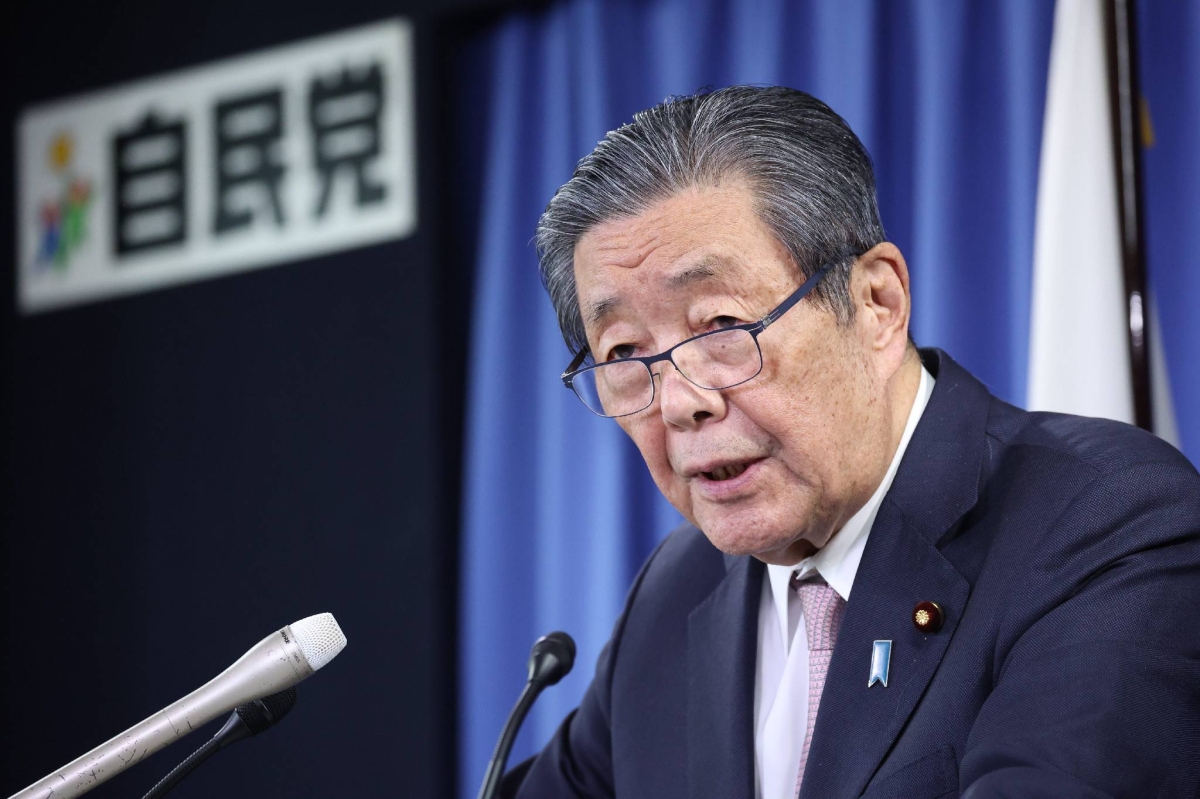 Who is Hiroshi Moriyama, the man behind the prime minister?