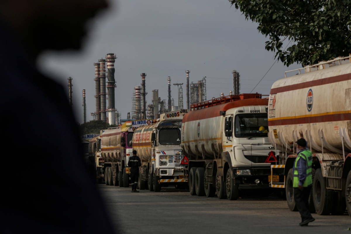 India scrambles for Russian oil supplies as sellers play sanctions whack-a-mole