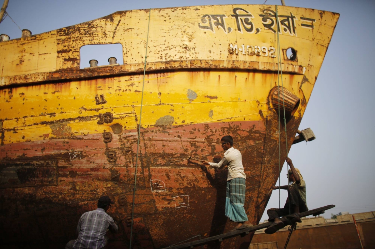 Shipyards of Bangladesh brace as heavy emitting ships near end of life