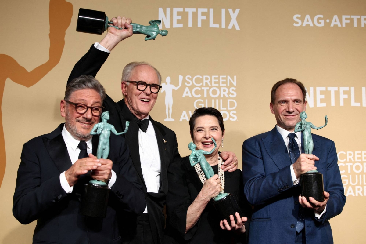Vatican thriller ‘Conclave’ wins top prize in SAG Awards upset