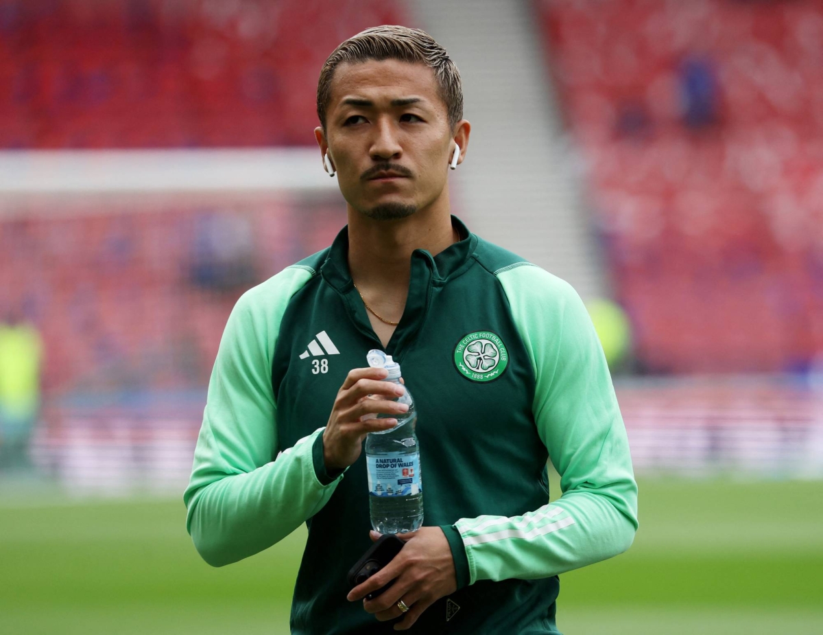 Maeda scores twice as Celtic rout Aberdeen to extend lead at top