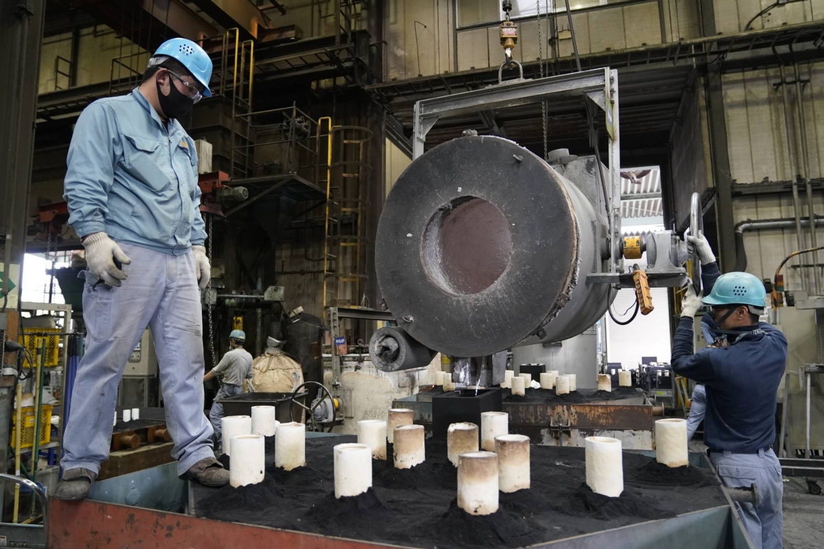 Japan’s metal worker unions demand record pay hike