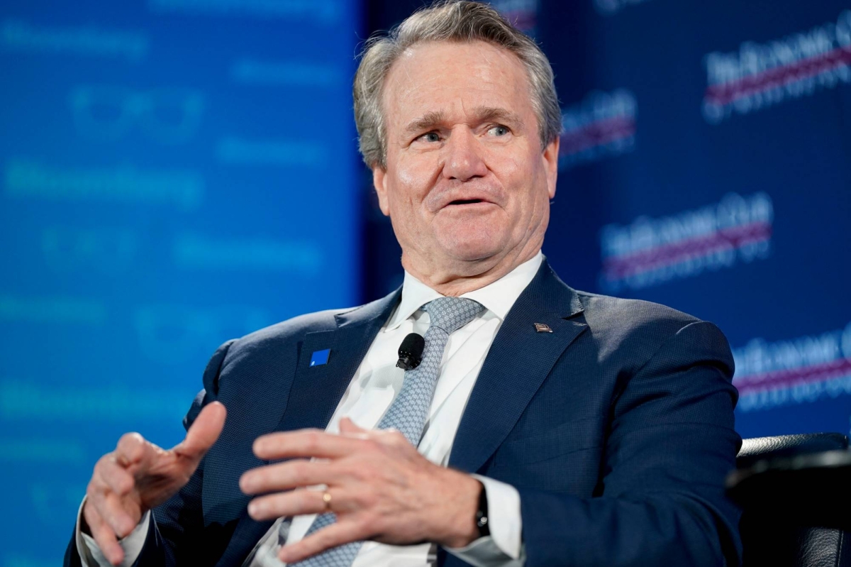 Bank of America CEO willing to hire in Japan amid revival